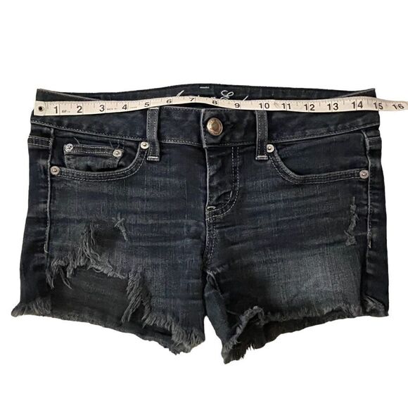 American Eagle ~ Dark Denim Cut Off Shorts ~ size 4 - Picture 7 of 8